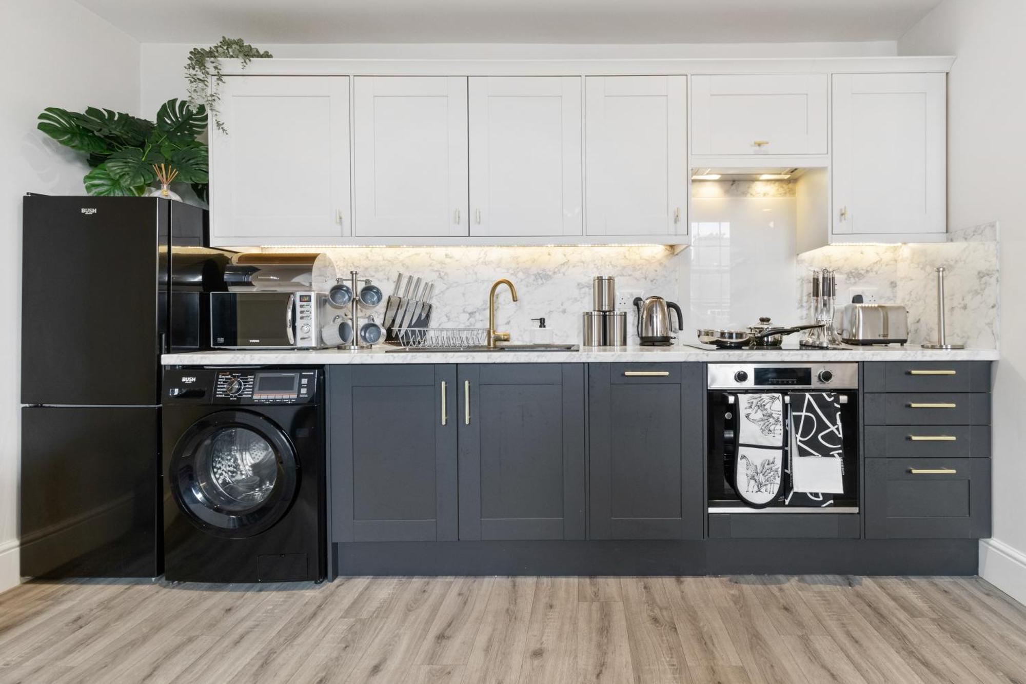 Whiskawaystays - Victoria House - Apartment 4 Вустер Экстерьер фото