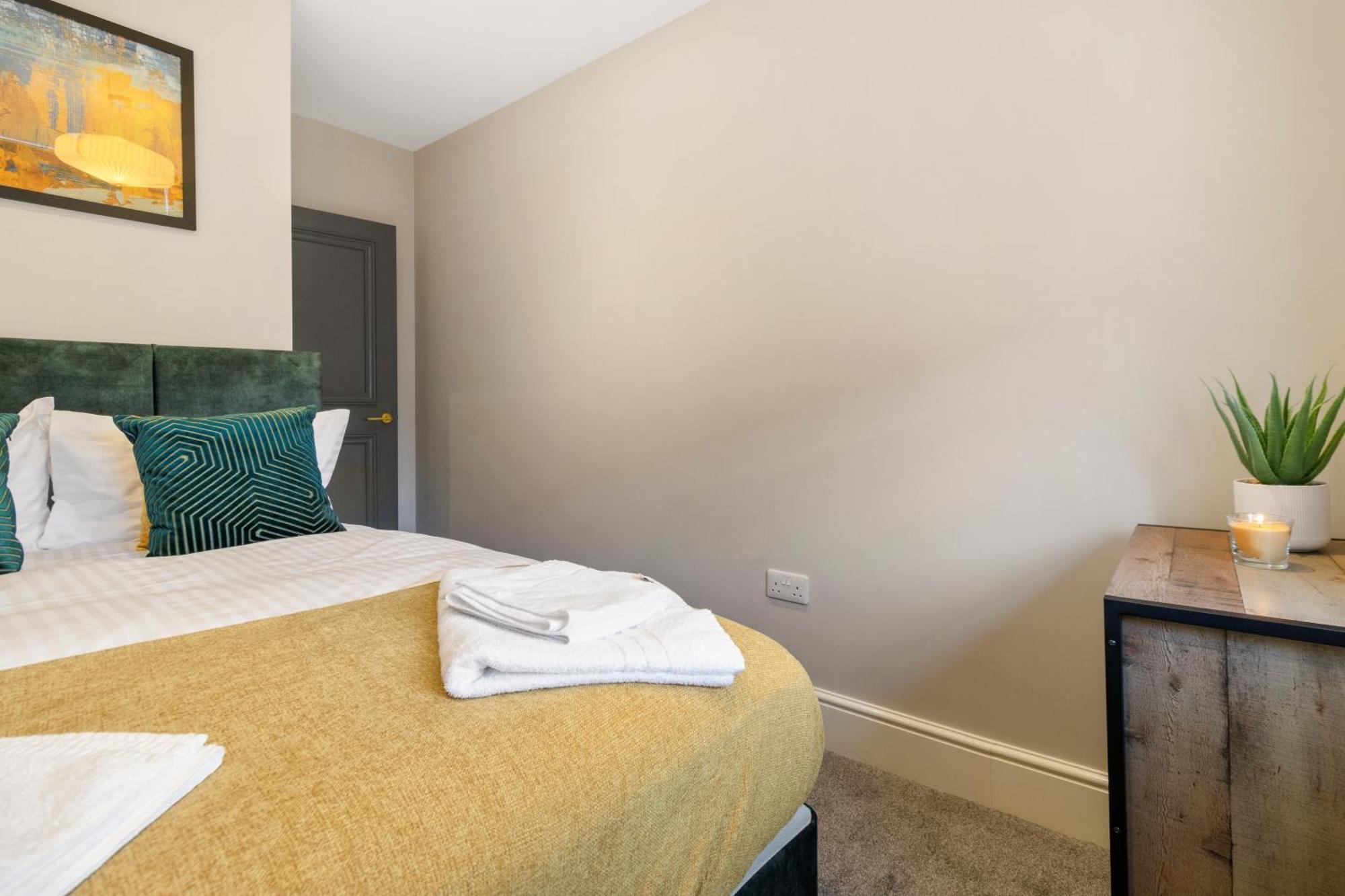 Whiskawaystays - Victoria House - Apartment 4 Вустер Экстерьер фото