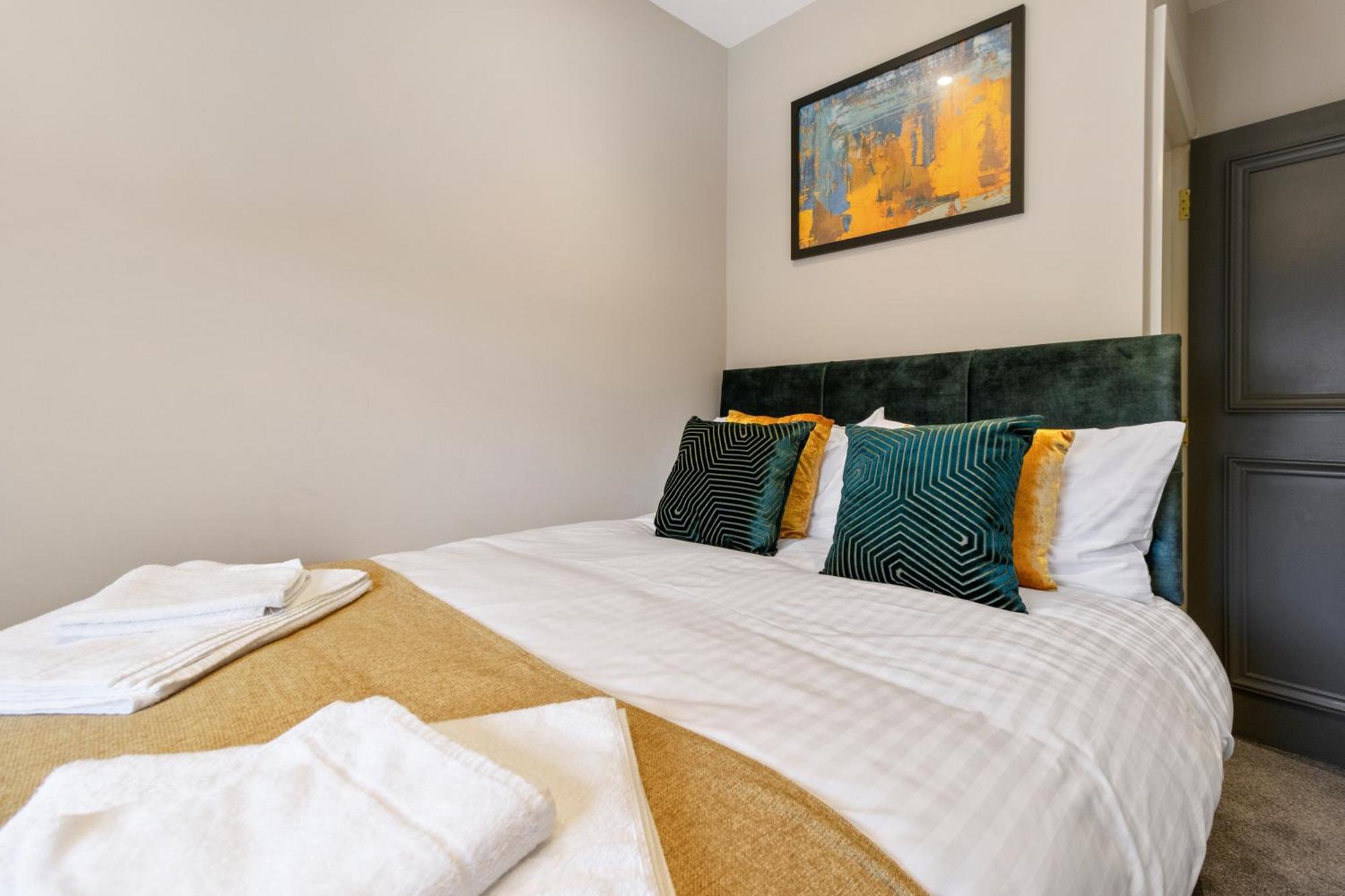 Whiskawaystays - Victoria House - Apartment 4 Вустер Экстерьер фото