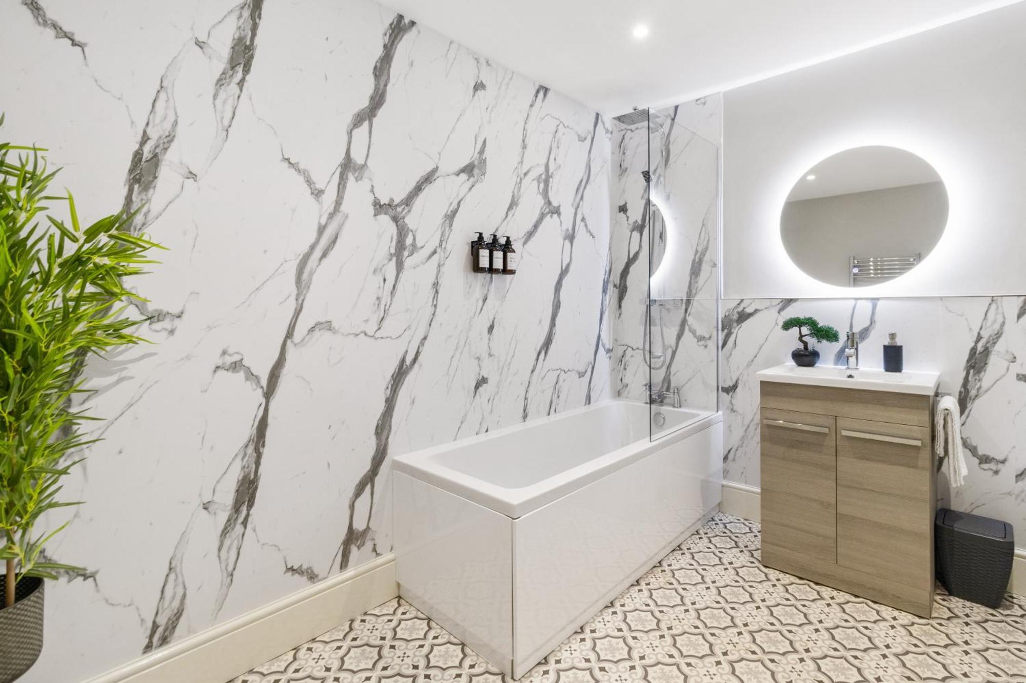 Whiskawaystays - Victoria House - Apartment 4 Вустер Экстерьер фото